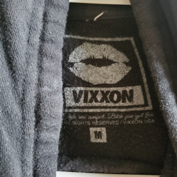 Vixxon Crop Hoodie - Picture 3 of 3